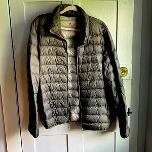 Tumi puffer jacket